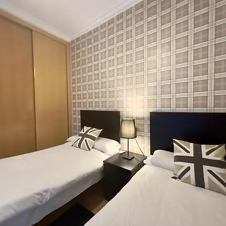 Urbe10 Plaza De Uncibay 3 Bedrooms Apatment Apartment