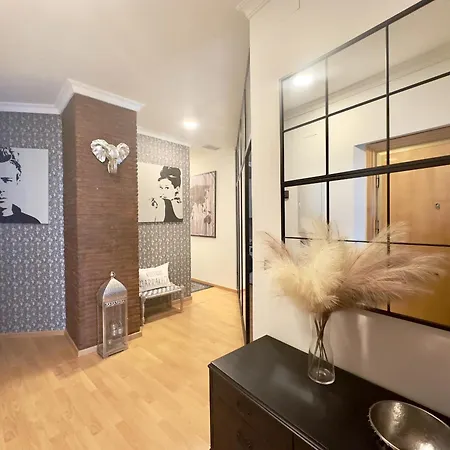 Urbe10 Plaza De Uncibay 3 Bedrooms Apatment * Malaga